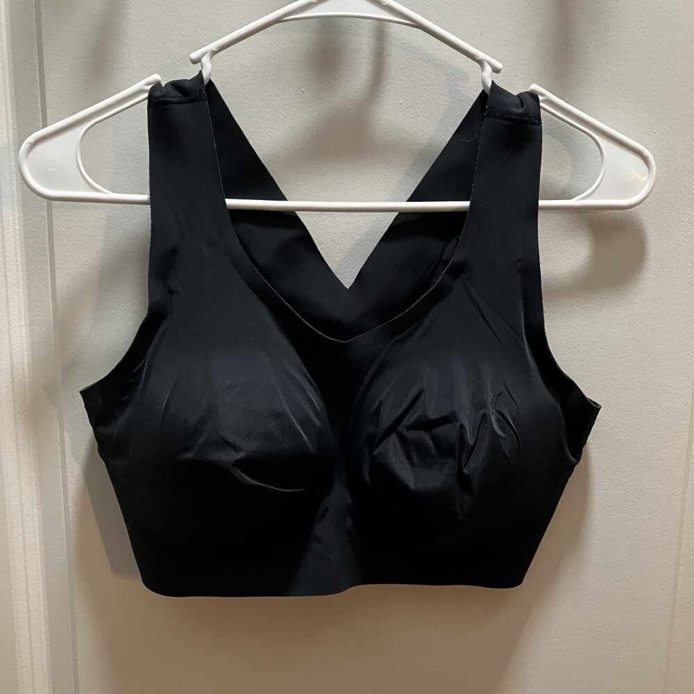 Evelyn & Bobbie - Defy Bra